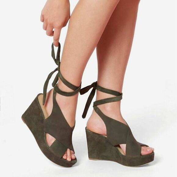 ETIENNE AIGNER Dominica Green Suede Platform Wedges Tie Ankle Size 8 - Picture 1 of 8